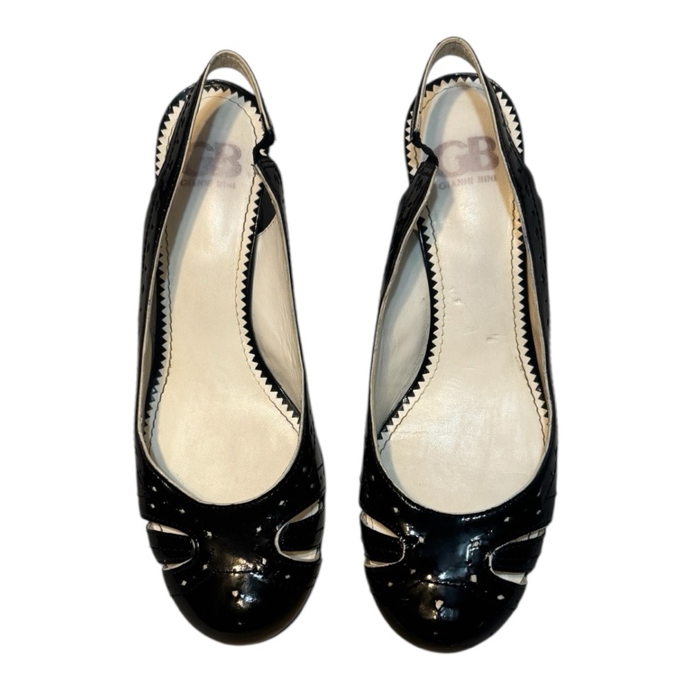Gianni Bini Black & White Patent Leather Peep Toe Slingback Heels – Size 8